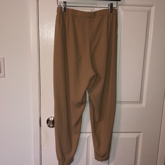 Aritzia Babaton Pull-on Pants size medium - Picture 2 of 8